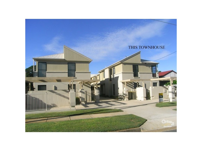 2/22 Dunns Terrace, Scarborough QLD 4020