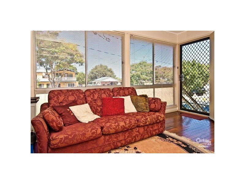 10 Watson Street, Clontarf QLD 4019