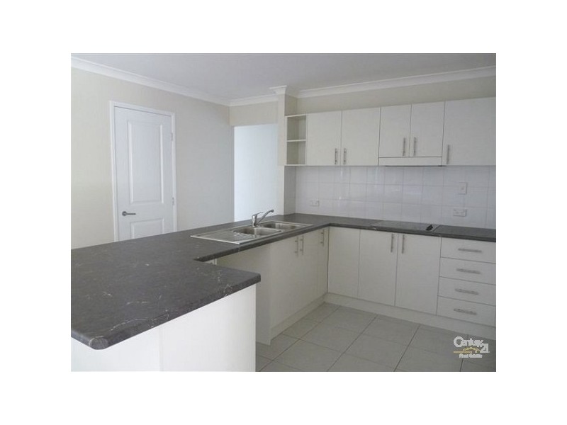 7 McKillop Street, Rothwell QLD 4022