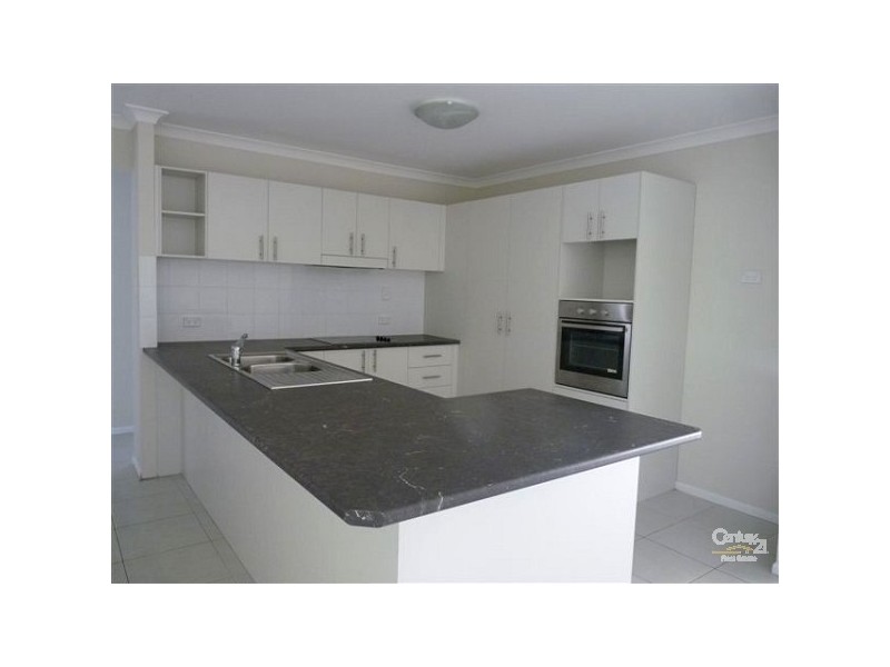 7 McKillop Street, Rothwell QLD 4022