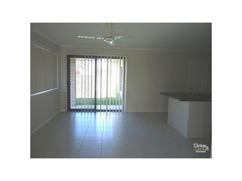 7 McKillop Street, Rothwell QLD 4022