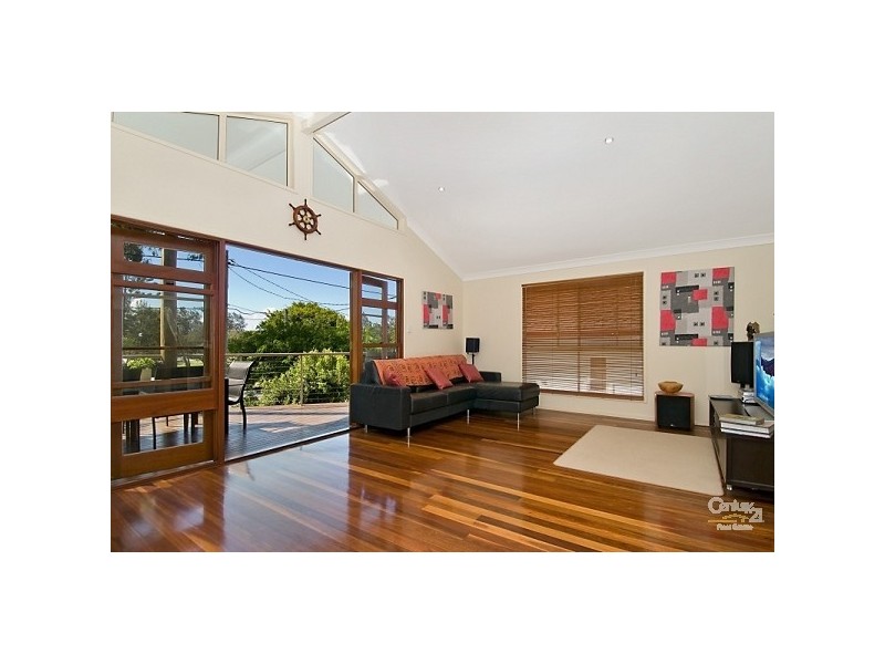 25 Thurecht Parade, Scarborough QLD 4020