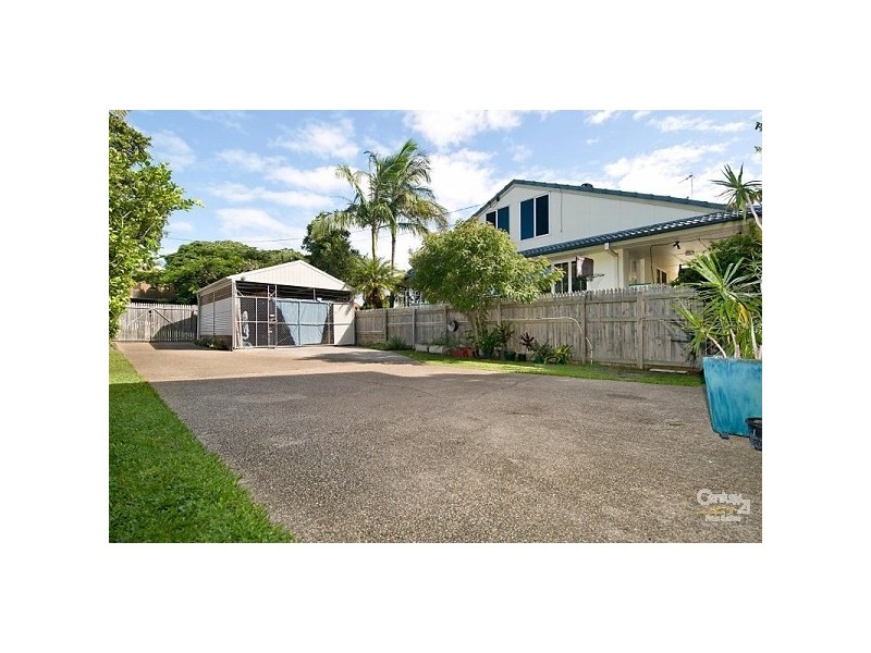 25 Thurecht Parade, Scarborough QLD 4020