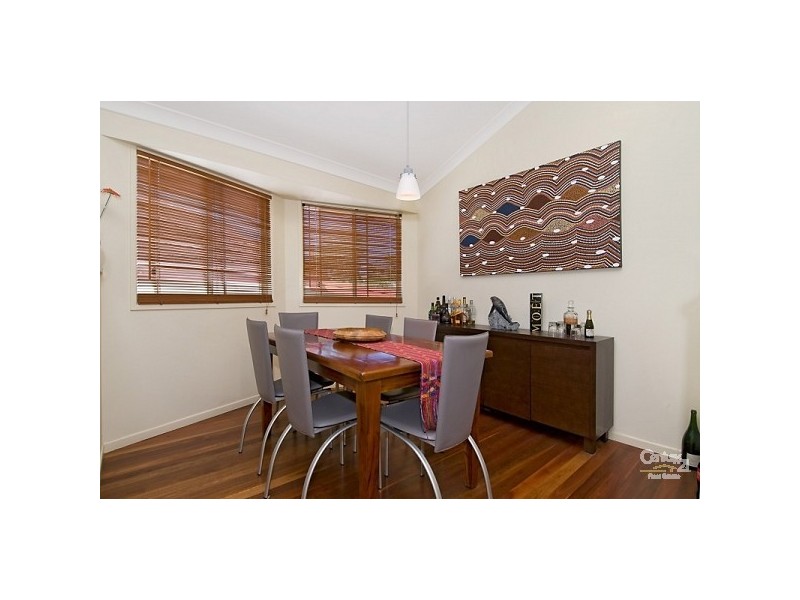 25 Thurecht Parade, Scarborough QLD 4020