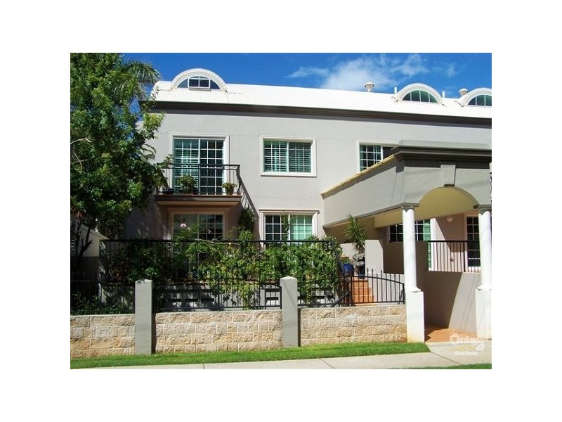 23/94 Prince Edward Parade, Redcliffe QLD 4020