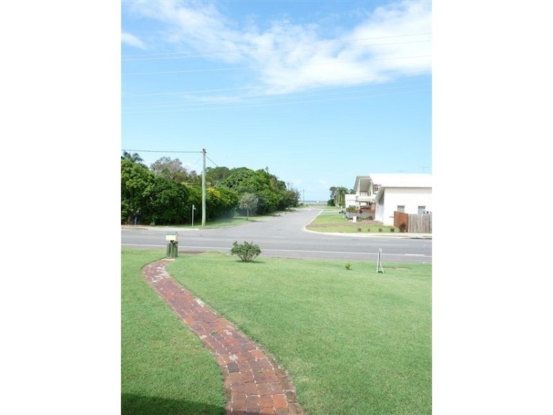 114 Bishop Road, Beachmere QLD 4510