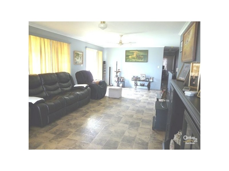 114 Bishop Road, Beachmere QLD 4510