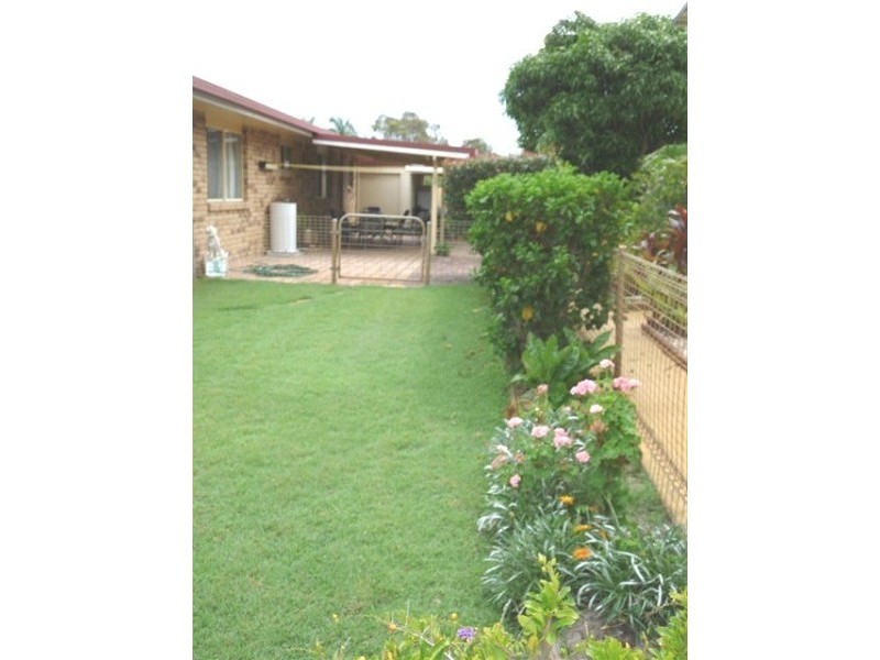 114 Bishop Road, Beachmere QLD 4510