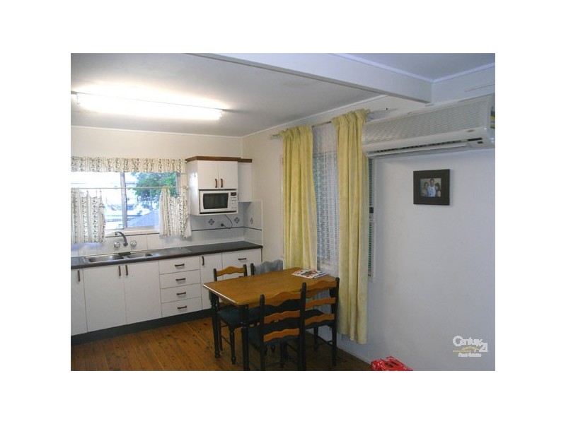 8 Lane Street, Clontarf QLD 4019