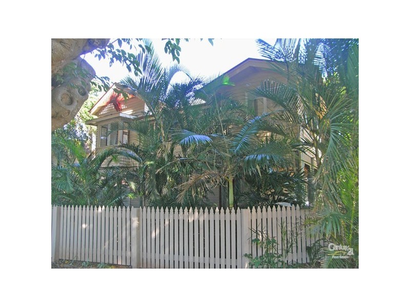 71 Prince Edward Parade, Redcliffe QLD 4020