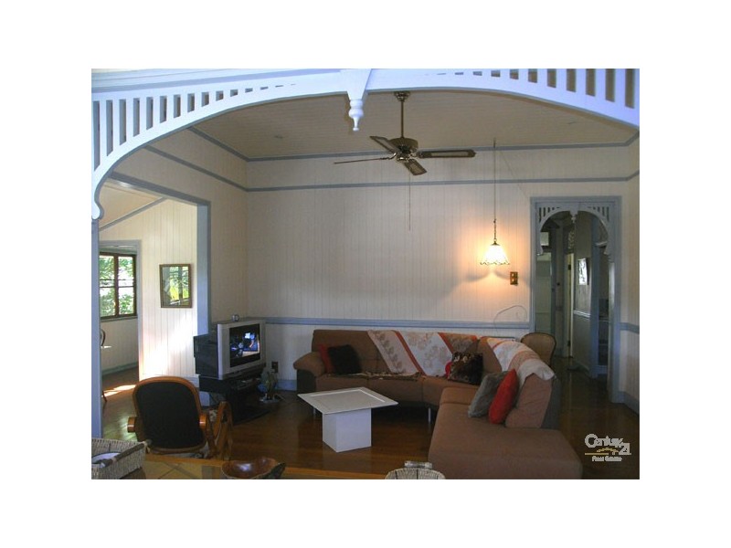 71 Prince Edward Parade, Redcliffe QLD 4020