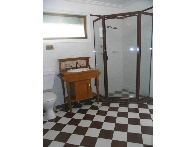 71 Prince Edward Parade, Redcliffe QLD 4020