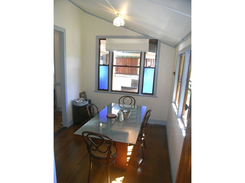 71 Prince Edward Parade, Redcliffe QLD 4020