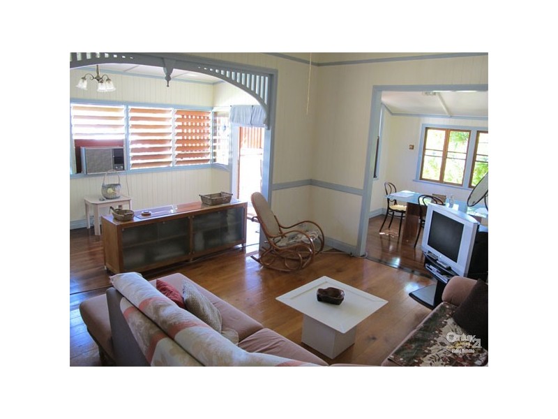 71 Prince Edward Parade, Redcliffe QLD 4020