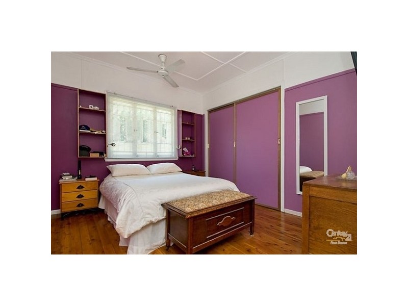 69 Fernlea Avenue, Scarborough QLD 4020