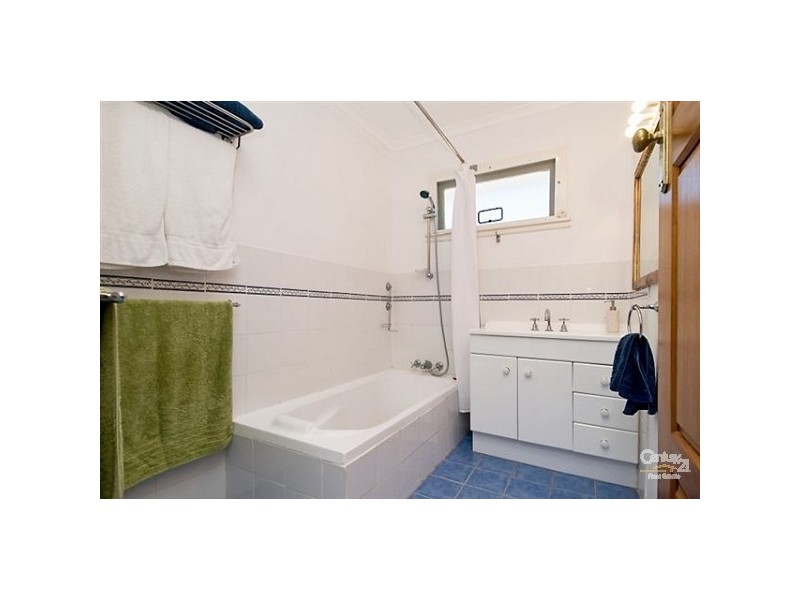 69 Fernlea Avenue, Scarborough QLD 4020