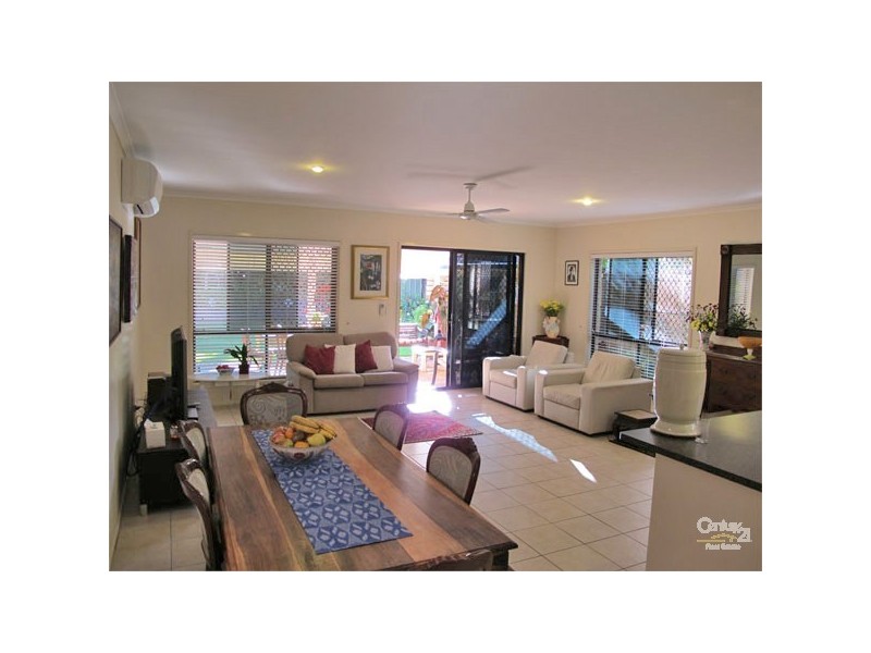 41A Palmtree Avenue, Scarborough QLD 4020