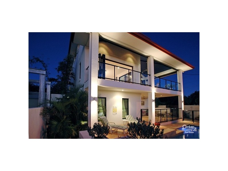 80 Oyster Point Esplanade Scarborough, Scarborough QLD 4020