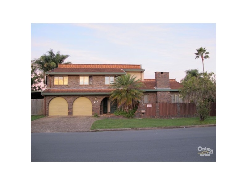 27 Shea Street, Scarborough QLD 4020