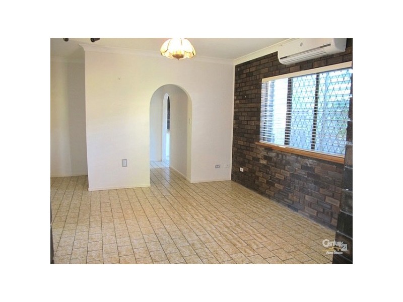 27 Shea Street, Scarborough QLD 4020