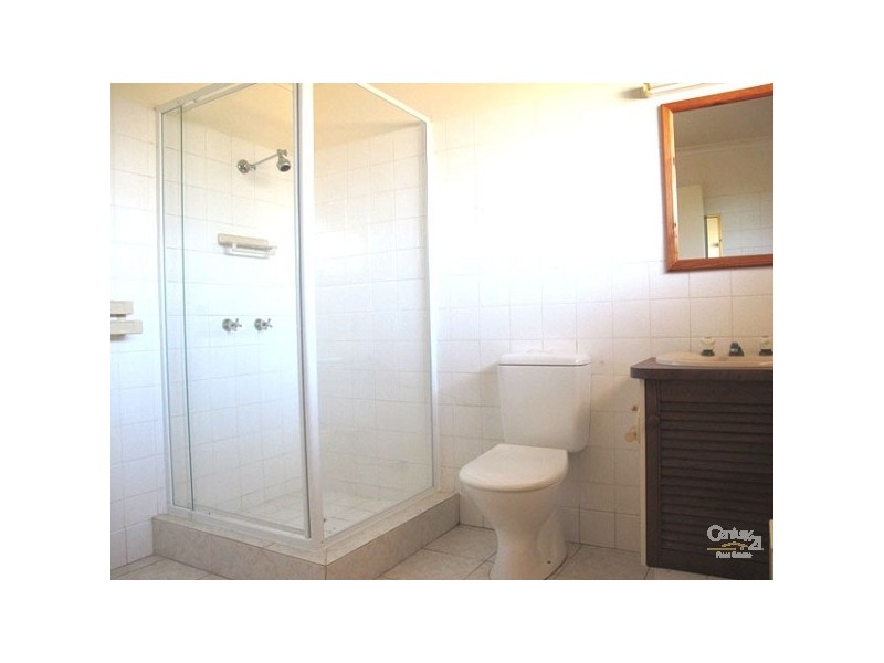 27 Shea Street, Scarborough QLD 4020