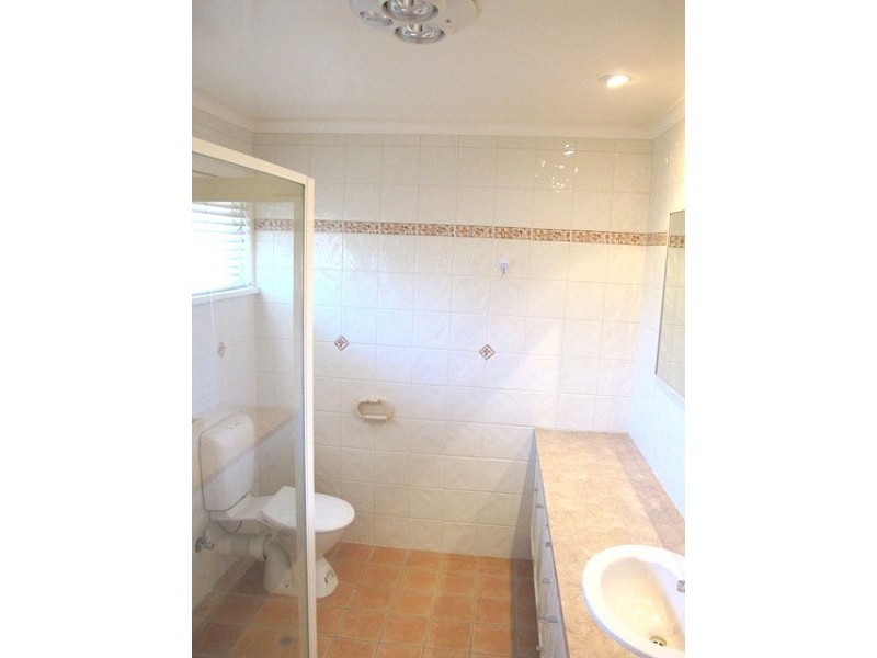 27 Shea Street, Scarborough QLD 4020