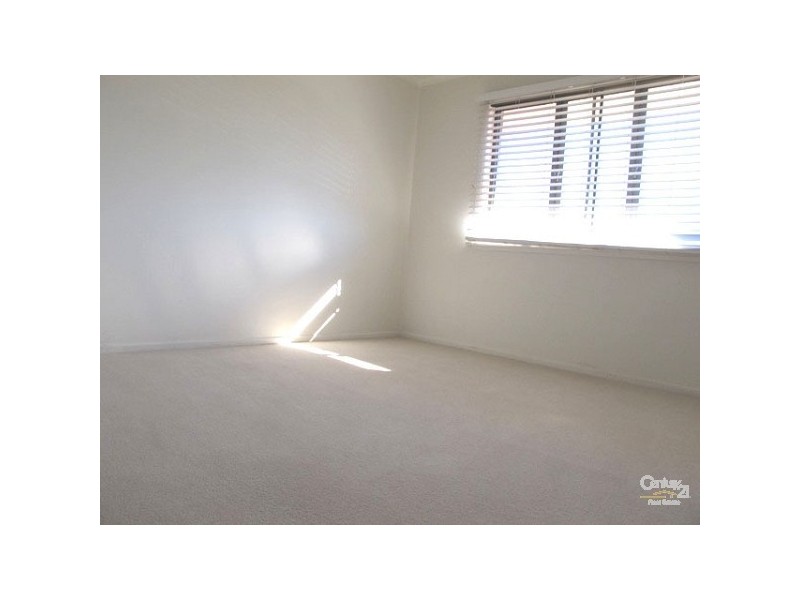 27 Shea Street, Scarborough QLD 4020