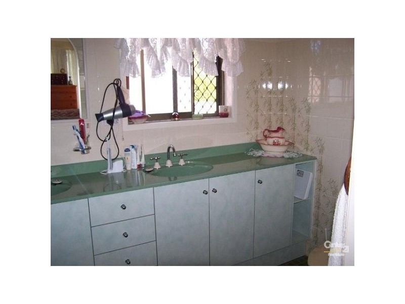 15 Canna Street, Clontarf QLD 4019