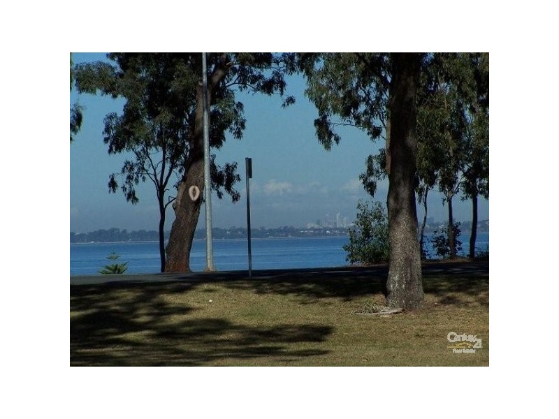 28 View Street, Woody Point QLD 4019