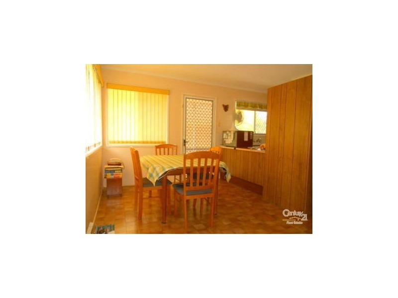 4 Yattee Street, Redcliffe QLD 4020