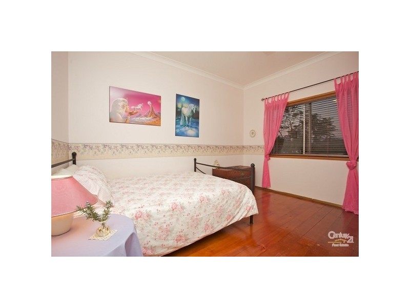 22 Redbank Road, Redcliffe QLD 4020