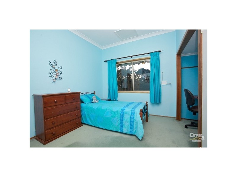 22 Redbank Road, Redcliffe QLD 4020