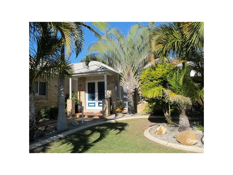 6 Eagle Court, Newport QLD 4020