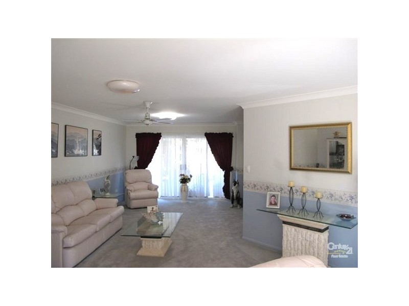 6 Eagle Court, Newport QLD 4020