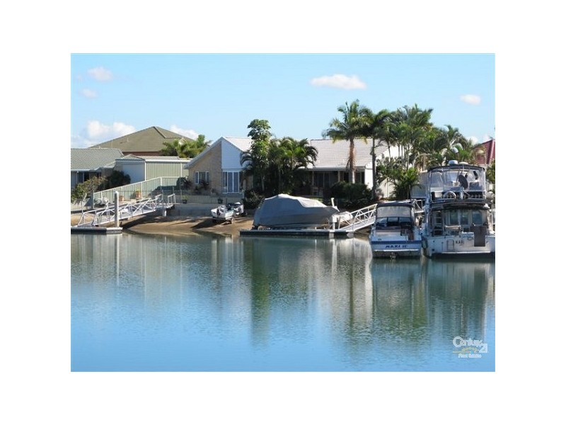 6 Eagle Court, Newport QLD 4020