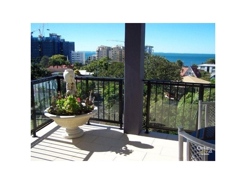 Unit 10/11 Dix Street, Redcliffe QLD 4020