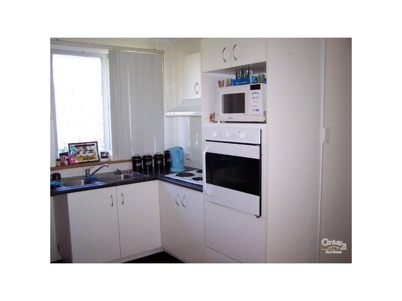 33 Row Street, Kilcoy QLD 4515