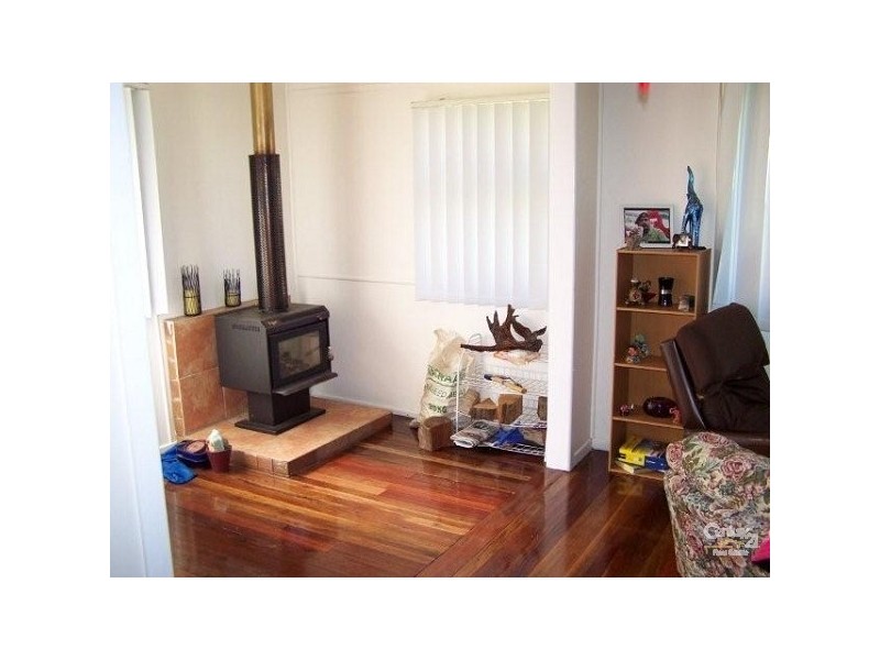 33 Row Street, Kilcoy QLD 4515