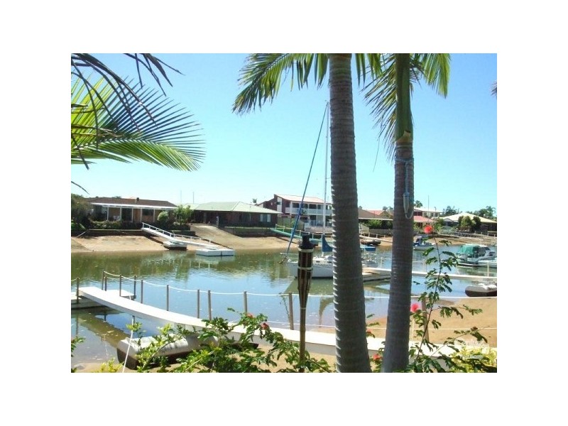 35 Courageous Court, Newport QLD 4020