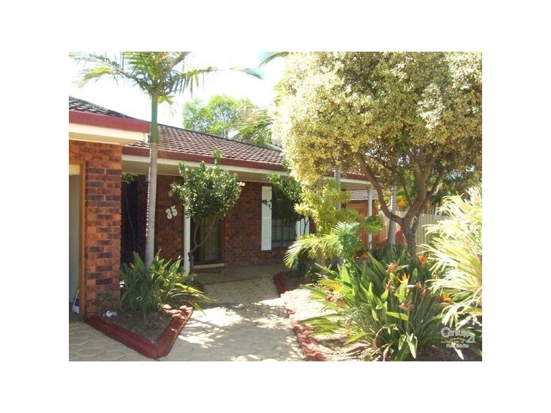 35 Courageous Court, Newport QLD 4020