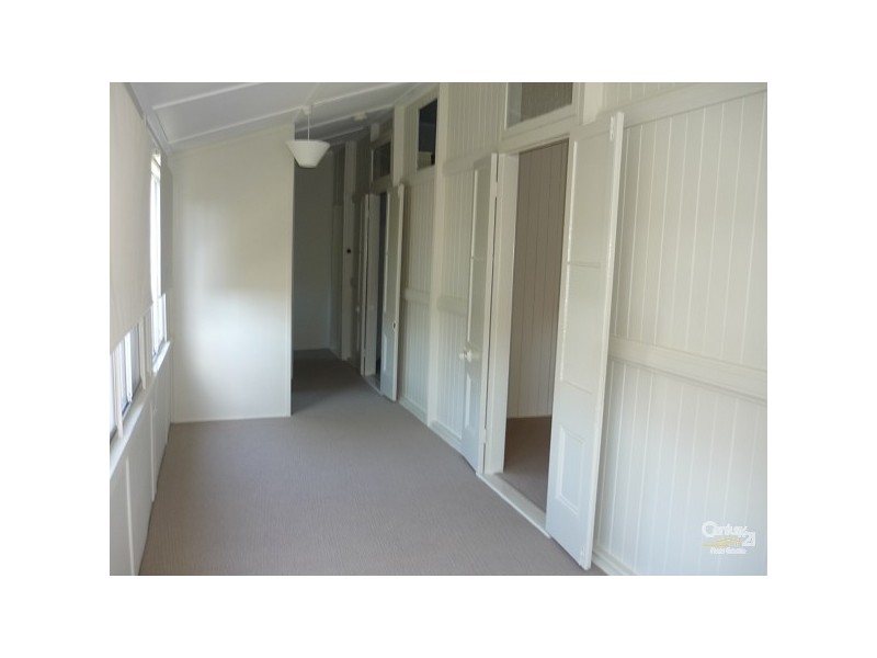 2/15 Wyllie Street, Redcliffe QLD 4020