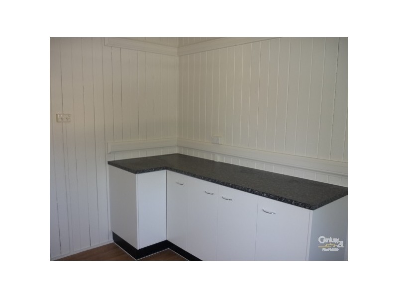 2/15 Wyllie Street, Redcliffe QLD 4020