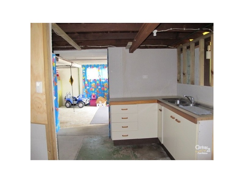30 Tilley Street, Redcliffe QLD 4020