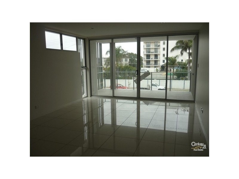 1/75 Sutton Street, Redcliffe QLD 4020