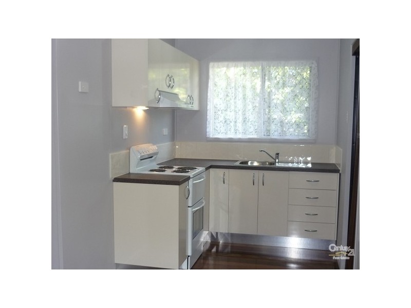 2/13 Wendy Crescent, Clontarf QLD 4019