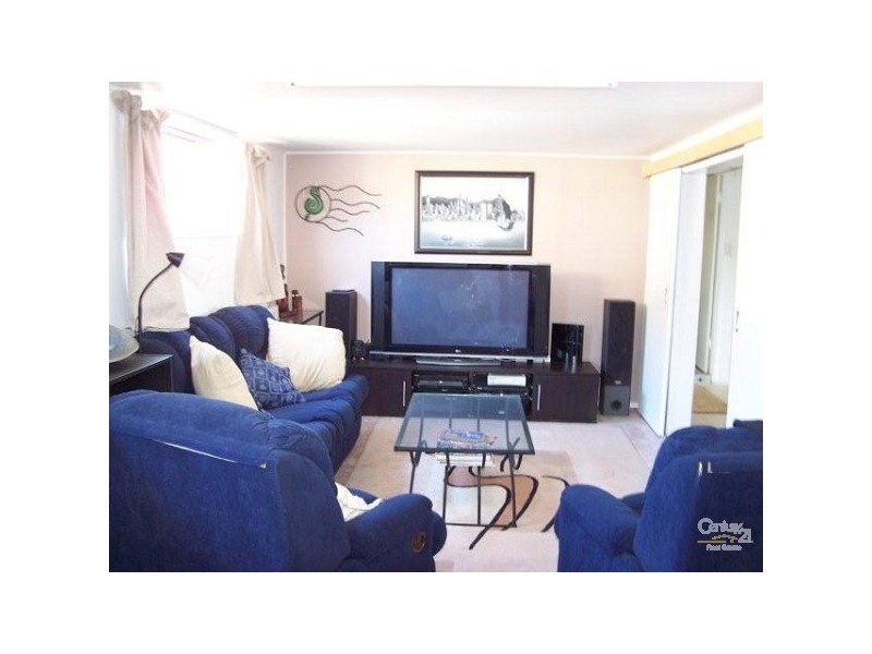 17 Beedham Street, Clontarf QLD 4019