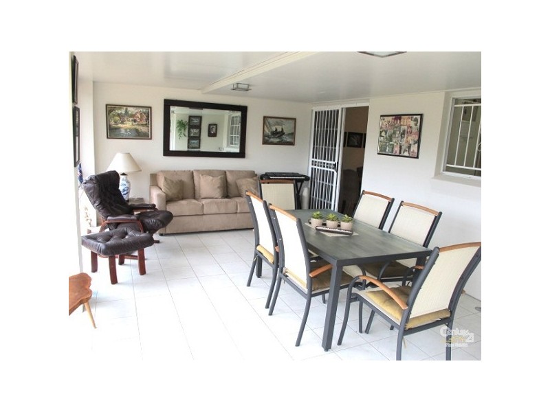 1/24 Sixteenth Avenue, Brighton QLD 4017