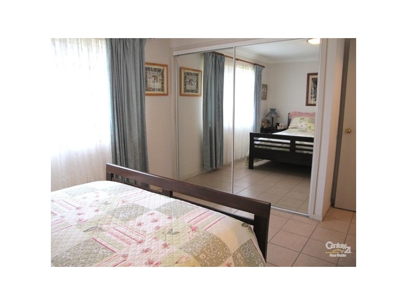 1/24 Sixteenth Avenue, Brighton QLD 4017