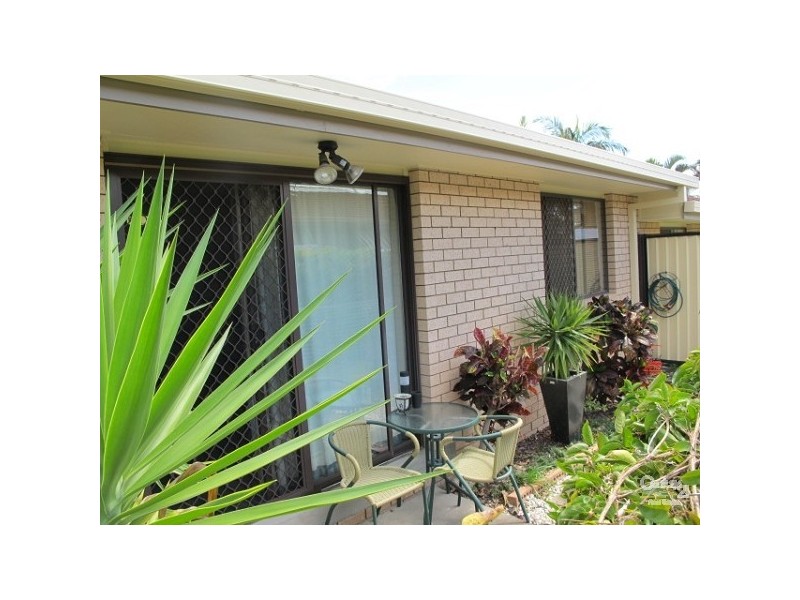 2/21 Steven Street, Redcliffe QLD 4020
