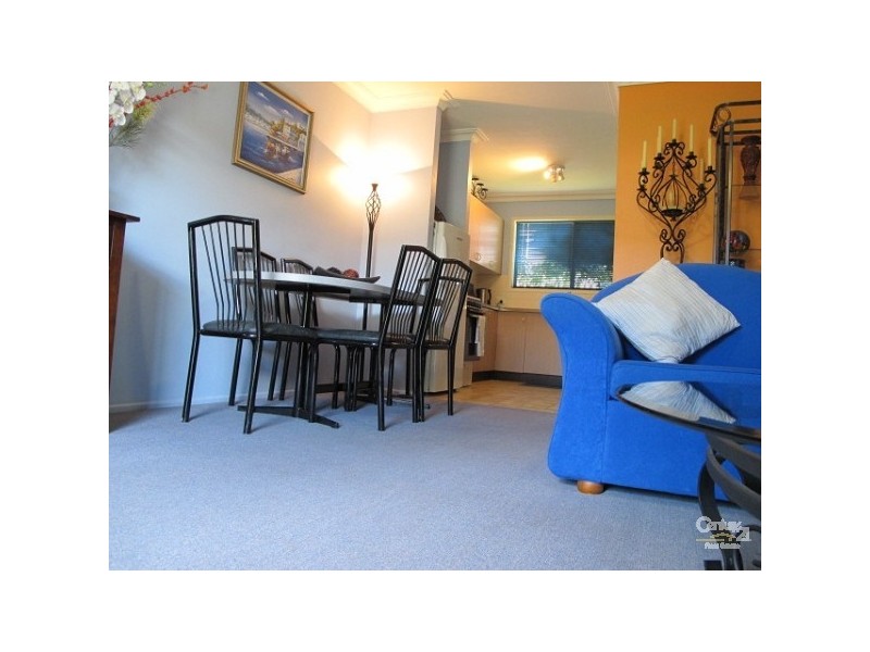 2/21 Steven Street, Redcliffe QLD 4020